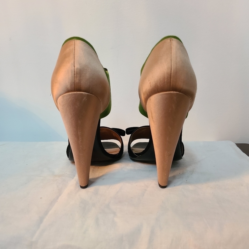 Prada Heels *RARE* - Picture 8 of 15